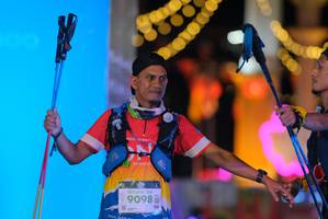 BIB: 100, 90981
                            <button type="button" onclick="openModal(21815079)" class="btn btn-primary btn-sm float-right btn-popup" data-toggle="modal" data-target=".modal-high-quality">
                        <i class="fas fa-shopping-cart"></i> Add to Cart
                    </button>
                                            <button type="button" onclick="isThisMe(21815079, true)" class="btn btn-success btn-sm float-right btn-popup btn-isme hidden" data-toggle="tooltip" data-placement="bottom" title="นี่คือรูปของคุณใช่ไหม คลิกที่นี่เพื่อเอาเข้าอัลบั้ม">
                        <i class="fas fa-plus"></i> Add to album
                    </button>
                    <button type="button" onclick="isThisMe(21815079, false)" class="btn btn-warning btn-sm float-right btn-popup btn-isnotme hidden">
                        <i class="fas fa-ban"></i> Remove from album
                    </button>